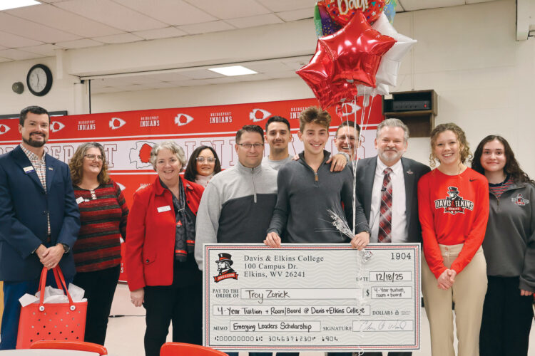 D&E announces scholarship winner